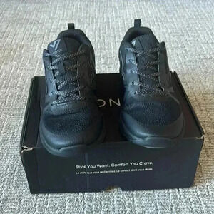 Vionic Miles Black Sneakers